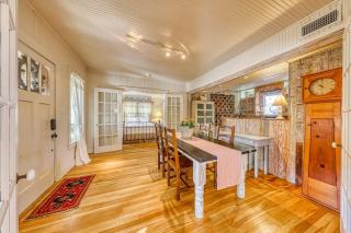 Historic Farmhouse with Lush Covered Patio - Near Wineries & Main St - 1