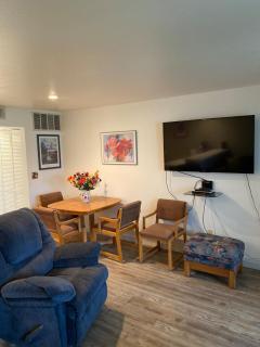 #13 Condo near large pool-Gorge shuttle-book separately - 3