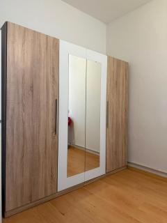 Bright Room in Shared Apartment Letna Near Prague City Center - 6