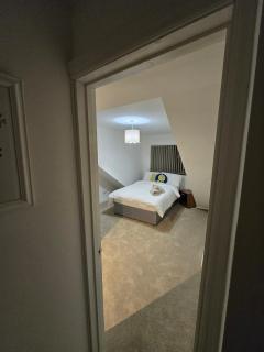 Stylish Modern 2 bedroom bungalow - Driveway & Wifi - 7