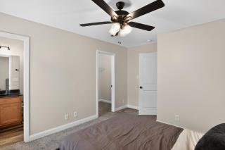 Modern 2BR Retreat Near Shopping - 6