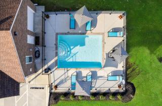 Relaxing 2BR Stay with Community Perks - 1