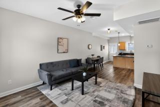 Relaxing 2BR Stay with Community Perks - 3