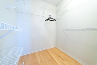 Pool, BBQ & Foosball Spacious 4BR Home - 2