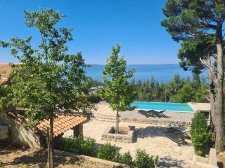 Holiday Home Makar - Sea & Mountain Private Escape with Pool - 2