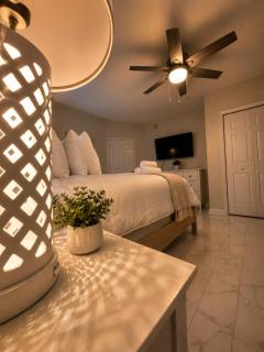 NEW Oceanfront Resort Condo Pool Beach - 1