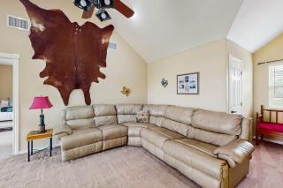 Waterfront Home with Kayak, View, Fire Pit & WiFi - Dog-Friendly - 4