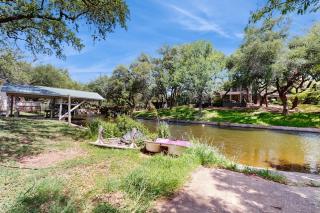 Beautiful Family House with WiFi, Central AC, Washer/Dryer & Shared Boat Launch - 1