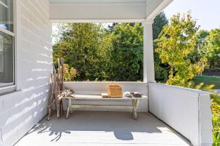 Manor Cottage - Beach Hopping - Outdoor Shower - 4