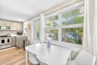 Walk to Siesta Key Beach and Village, Pool, Dock, Game Room - 7