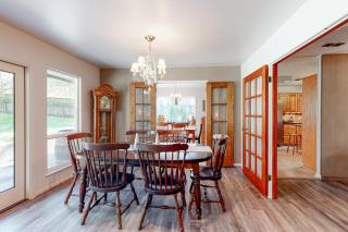 Snowbird-Friendly Home with Enclosed Yard, Firepit, Central AC, & High-Speed WiFi - 6