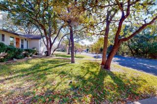 Snowbird-Friendly Home with Enclosed Yard, Firepit, Central AC, & High-Speed WiFi - 0