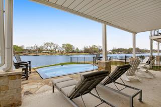 Lakefront House with Pool, Kayaks, Ping-Pong, Gas Grill, & Paddle Boards - 5