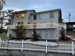 Luxury Lakefront Home with Private Dock 5BR5BA - 0