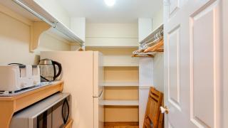 Lee's Ocean Peek B & B - 1
