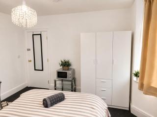 Lindi Property Cosy Double Room - 1
