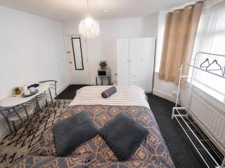Lindi Property Cosy Double Room - 7