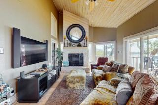 Refined Panoramic Paradise on Lake Travis with Boat Launch and Tesla Charger - 6