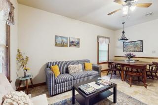 Cozy & Cute Cabin with Fenced Patio, Grill, AC & WiFi - Walkable Locale - 8