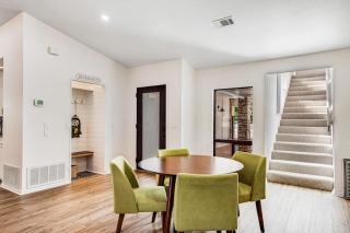 Spacious & Elegant Haven with Huge Yard, Updated Interior, AC, & Fast WiFi - 2