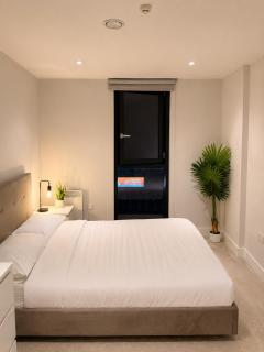 Stylish City Centre Apartment Walk to AO Arena & Victoria - 7