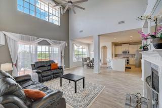 Spacious, Dog-Friendly Home with Two Decks, Views, Grill, W/D & Community Pool - 8