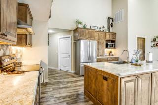 Expansive Getaway Near Downtown with Fast WiFi, Grill - 4