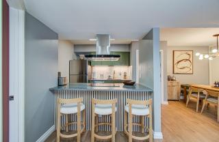Designer Condo, 7-Min Walk to NRG - 6