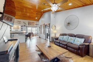 Ranch Home with Hot Tub on 7 Secluded Acres - Minutes to Downtown Fredericksburg - 9