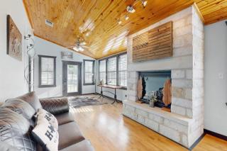 Ranch Home with Hot Tub on 7 Secluded Acres - Minutes to Downtown Fredericksburg - 6