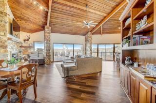 Stunning Lakefront Home with 2 Patios, Chef's Kitchen, & Lake Access - 4