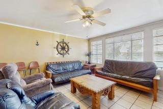 Lakefront Home with Dock, Patio, Kayaks, & Central AC - Dog-Friendly - 9