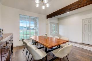 Luxe Designer Hill Country Home Near Austin with Amazing Views & Infinity Pool - 4