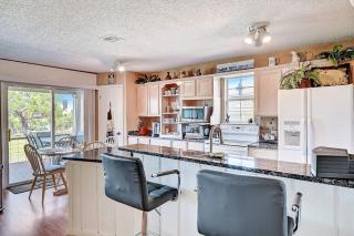 2-Story Townhouse with Balcony, Outdoor Pool, Tennis, Grill, Basketball, & AC - 2