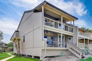 2-Story Townhouse with Balcony, Outdoor Pool, Tennis, Grill, Basketball, & AC - 0