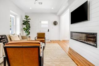 Historic Home a Block from Main St with Hot Tub, Sauna, Fast WiFi & Firepit - 5