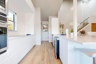 Dog-Friendly Waterfront Retreat with a Washer/Dryer, Furnished Patio, & AC - 2