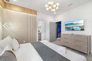 11036 Luxury 11BR Home w Cinema Game Room - 5
