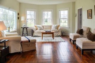 Five Acres Farm - Charm and Seclusion with 5 BR - 8