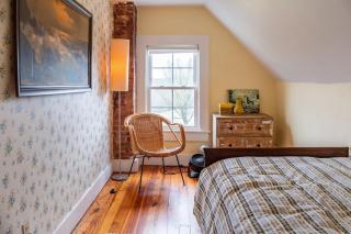 Five Acres Farm - Charm and Seclusion with 5 BR - 2