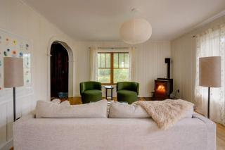 Grove House - Sunny and Stylish in Narrowsburg - 8