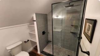 Blooming Inn Shelburne Falls - 8