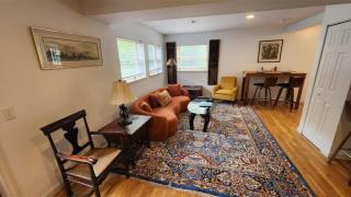 Blooming Inn Shelburne Falls - 2