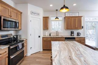 Downtown Sister Bay - 2022 New Construction home - 3
