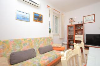 Apartments with parking space Trogir - 27140 - 1