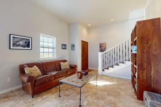 4-Bedroom Spacious Home with Guest House & Pool, Located on 9 Acres of Land - 5