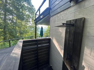 Edge View Chalet - 8