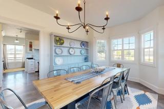 Tranquil Farmstead with Beautiful Views of the Country, Fire pit - 5