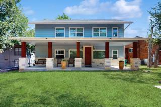 Waterfront House on Lake LBJ with Full Kitchen, Patio, Pool Table & Dog-Friendly - 9