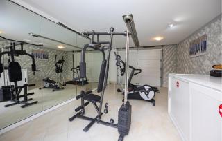 Nice Home In Kastel Luksic With Sauna - 4